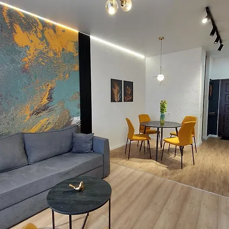 Near The Sea Апартаменти *